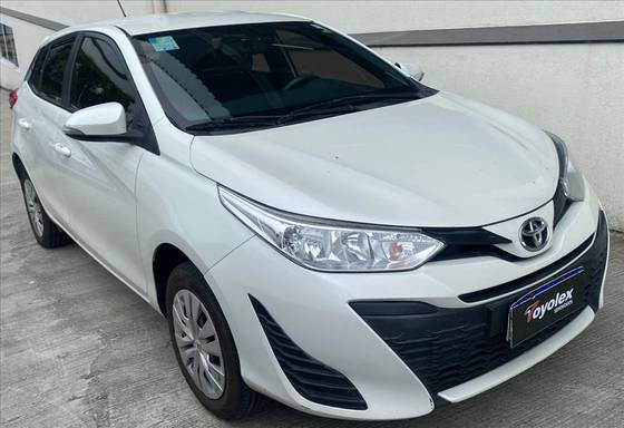TOYOTA YARIS 1.3 16V FLEX XL LIVE MULTIDRIVE TOYOTA YARIS 1.3 16V FLEX XL LIVE MULTIDRIVE